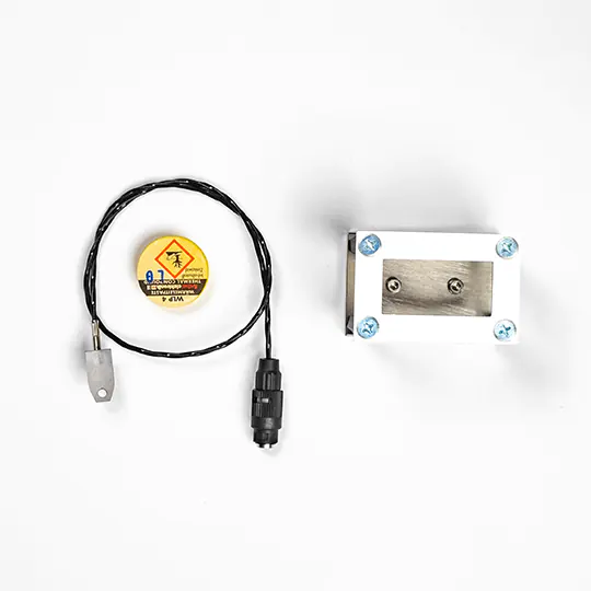 Electronic-Temperature-Sensor-Test-Unit-DC-700_DC-700-001